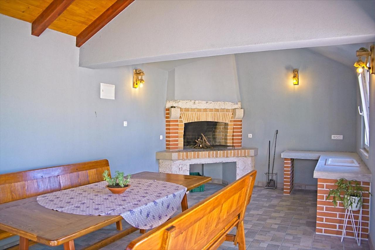 Apartman Nikica Постира Экстерьер фото