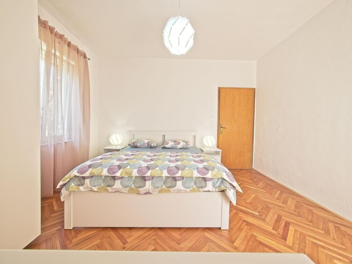 Apartman Nikica Постира Экстерьер фото