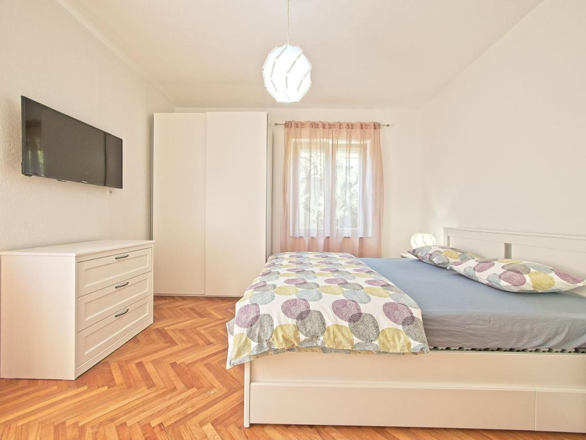 Apartman Nikica Постира Экстерьер фото