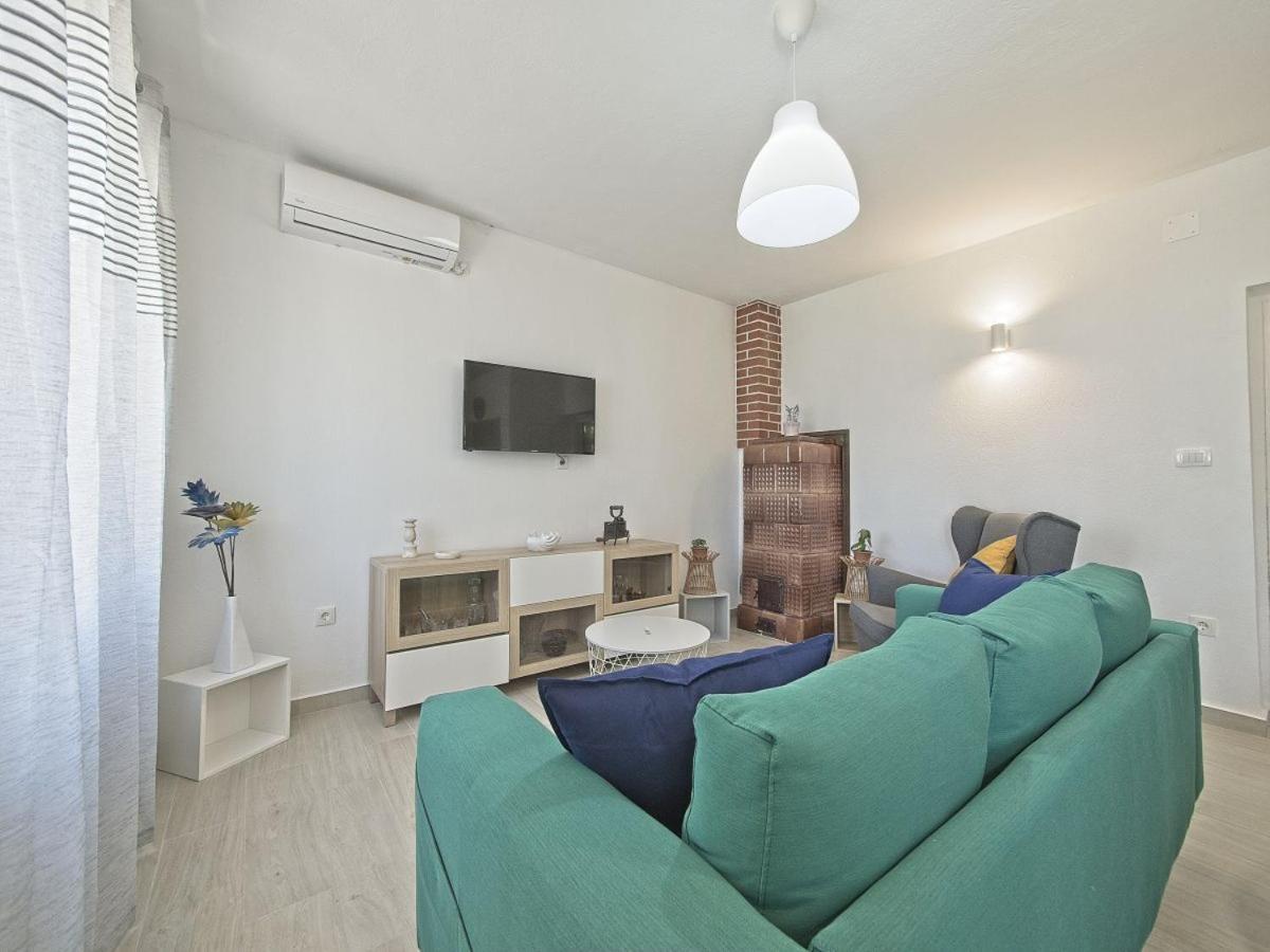 Apartman Nikica Постира Экстерьер фото