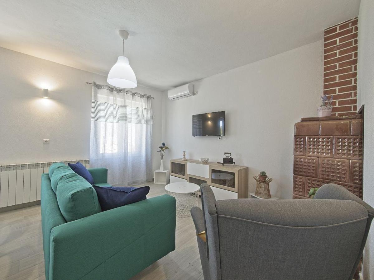 Apartman Nikica Постира Экстерьер фото