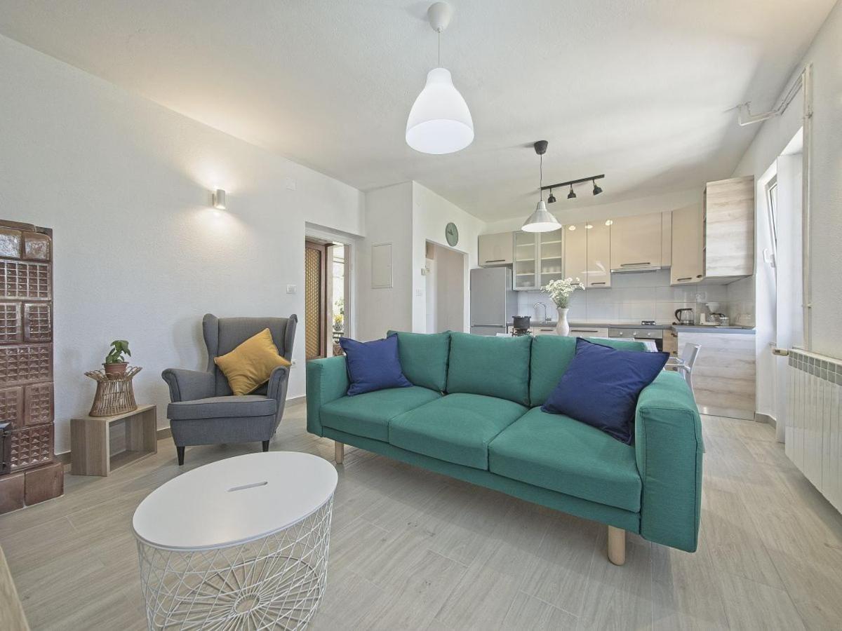 Apartman Nikica Постира Экстерьер фото